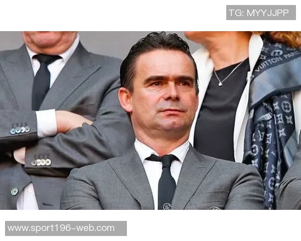 奥维马斯坚定留在安特卫普阿贾克斯主帅更迭频繁引发关注