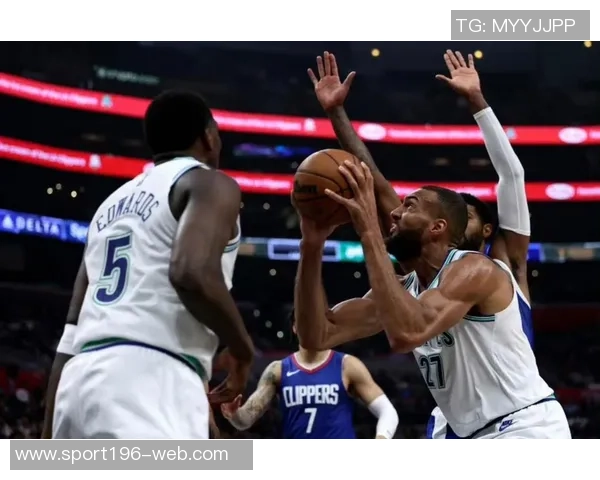 森林狼关键时刻失误频频暂停使用不当芬奇战术令人失望